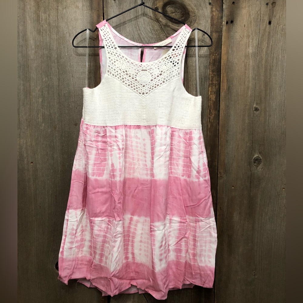 Entro Boho Lace Crochet Front Tie Dye Tank Dress in Pink & Cream Size Medium